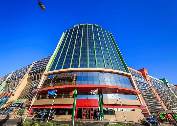 Готель Ramada By Wyndham 4*