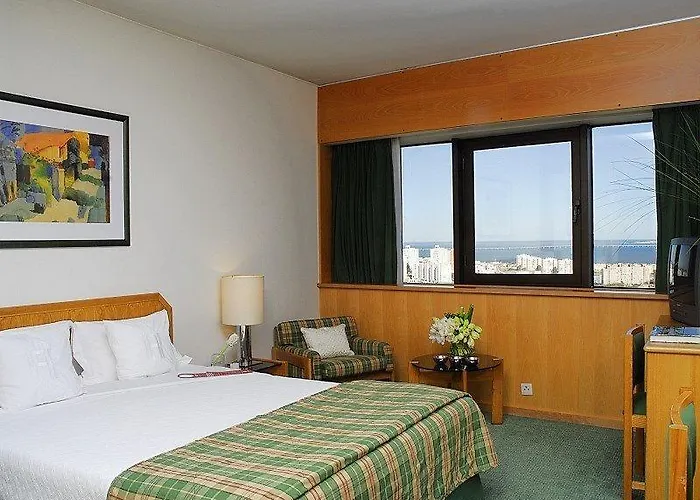 Готель Ramada By Wyndham Лісабон