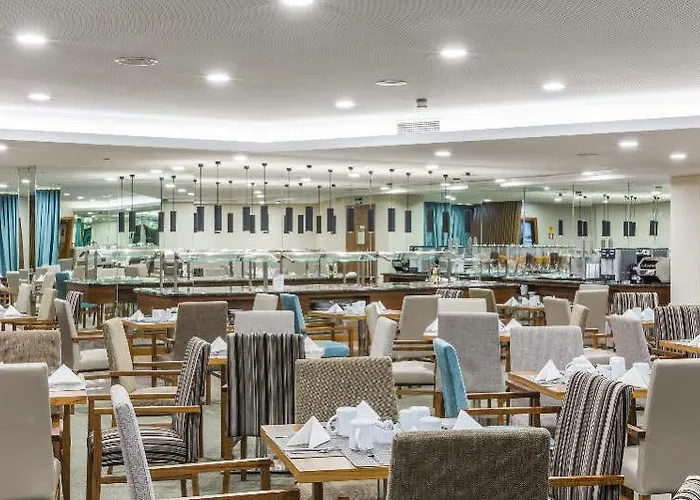 Готель Ramada By Wyndham