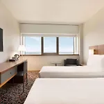 Ξενοδοχείο Ramada By Wyndham