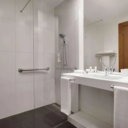 Ramada By Wyndham Lissabon