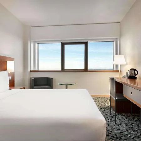 Ramada By Wyndham 4*