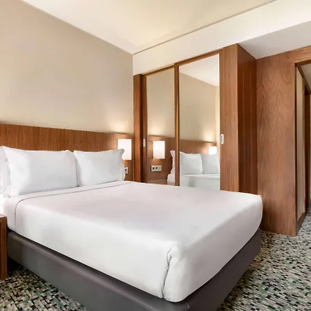 Ramada By Wyndham 4* Lissabon
