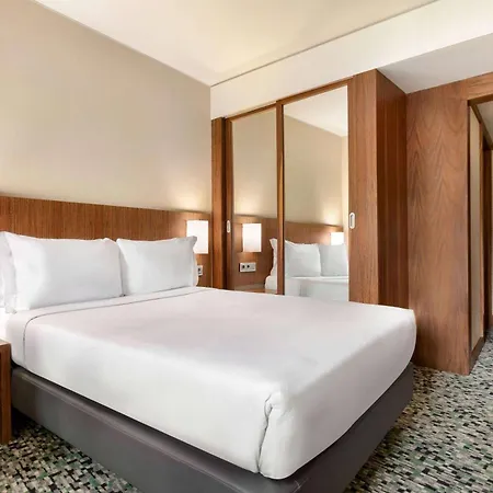 Ramada By Wyndham 4* Lissabon