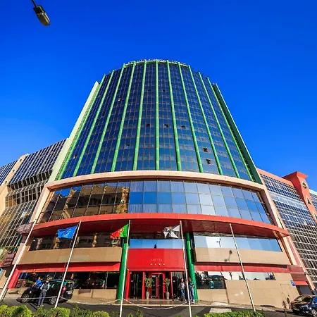 Hotel Ramada By Wyndham 4*