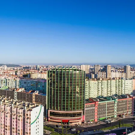 Ramada By Wyndham Hotel Lizbona