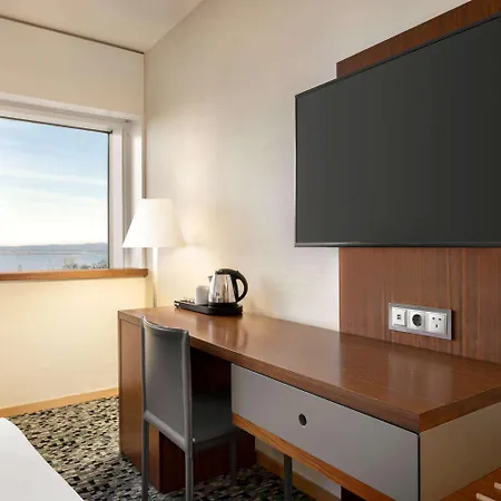 Ramada By Wyndham 4* Lissabon