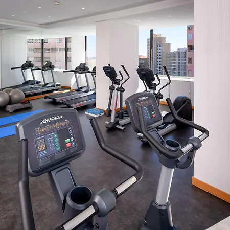 Ramada By Wyndham 4* Lissabon