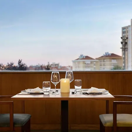 Ramada By Wyndham 4* Lizbona