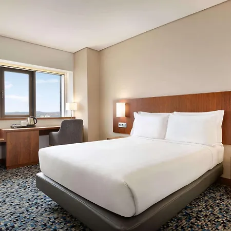 Hotel Ramada By Wyndham Lizbona
