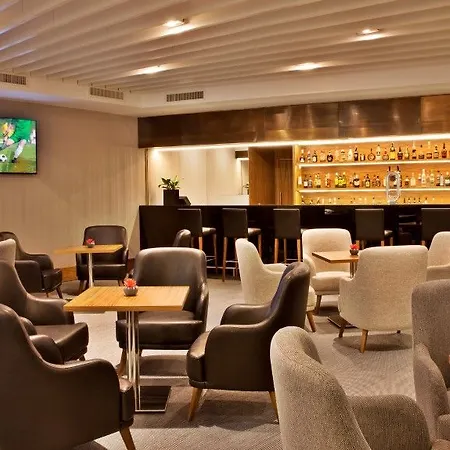Hotell Ramada By Wyndham