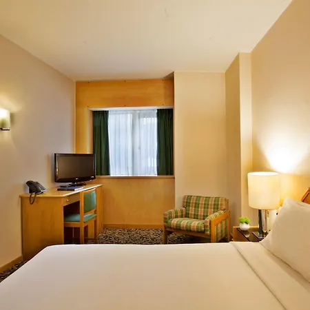 Ramada By Wyndham Otel Lisboa
