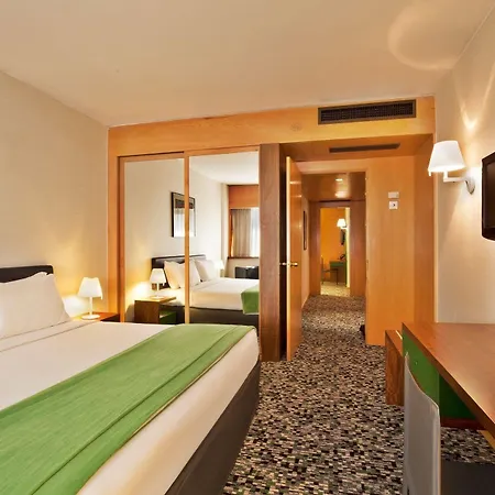 Ramada By Wyndham 4* Lizbona