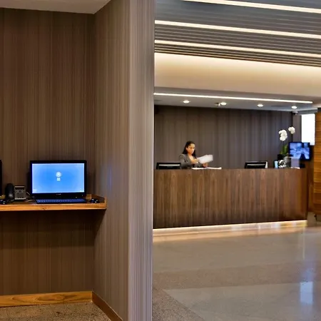 Hotell Ramada By Wyndham