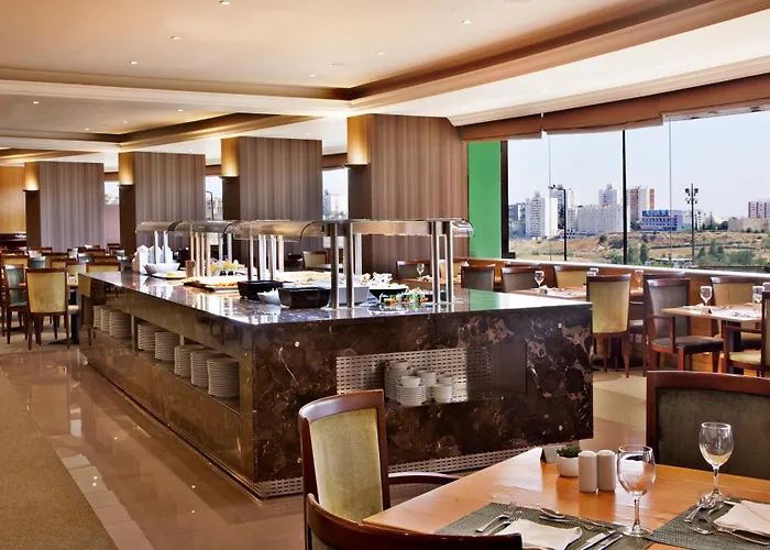 Ramada By Wyndham 호텔 4*