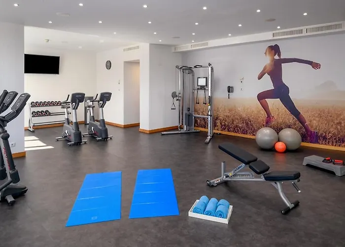 Ramada By Wyndham 호텔