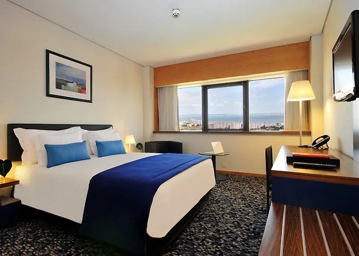 Ramada By Wyndham 리스본