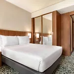 Ramada By Wyndham 4* Lisbona