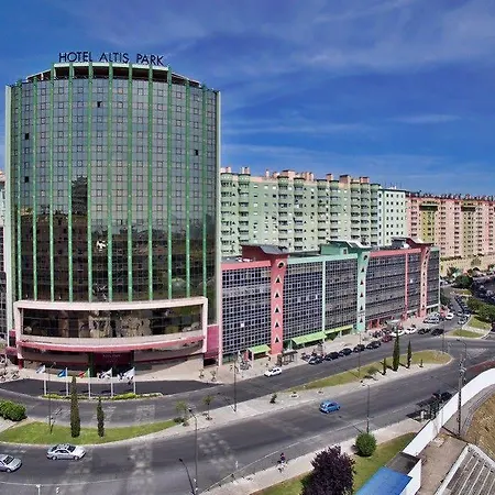 Hotel Ramada By Wyndham Lisbon